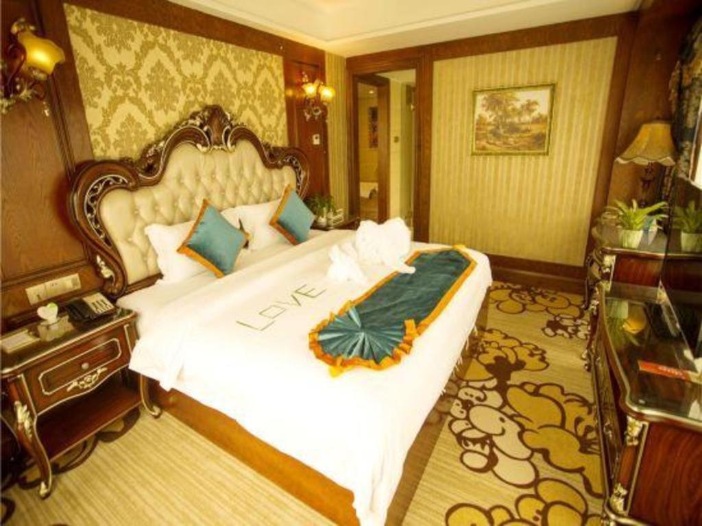 Chengdu French Theme Gold Palace Exteriér fotografie