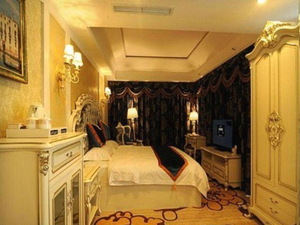 Chengdu French Theme Gold Palace Exteriér fotografie
