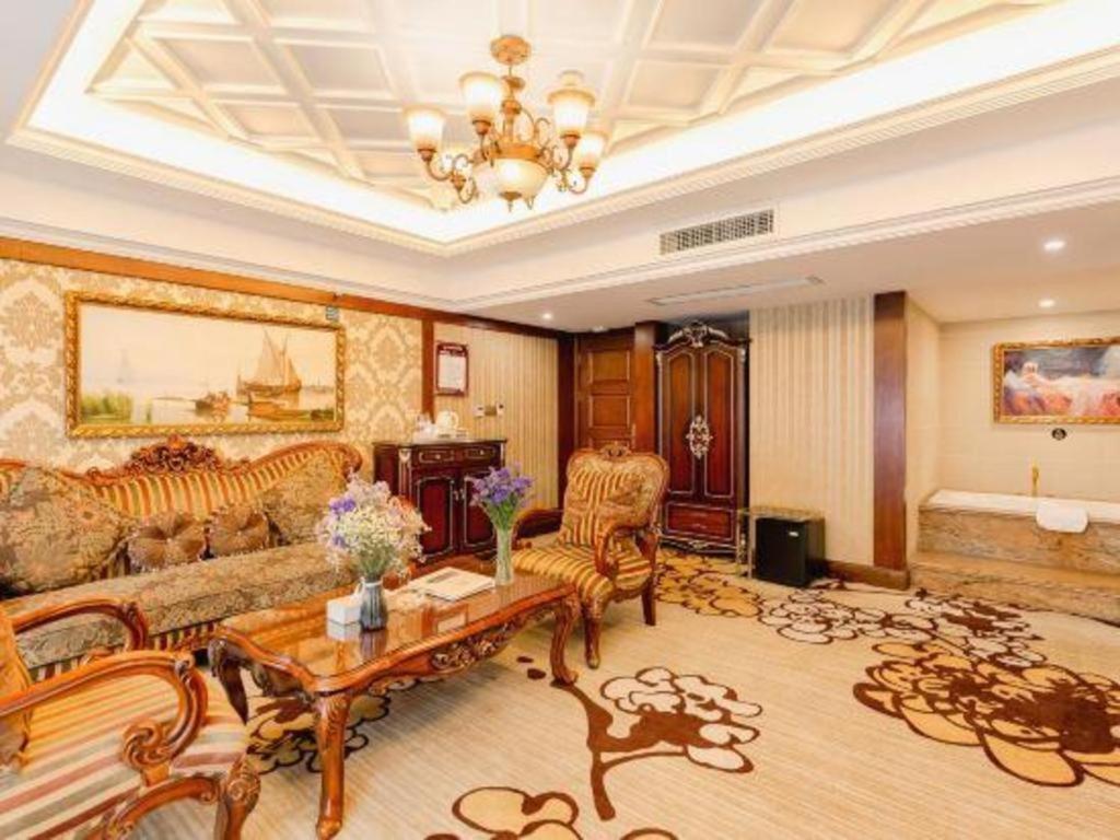 Chengdu French Theme Gold Palace Exteriér fotografie